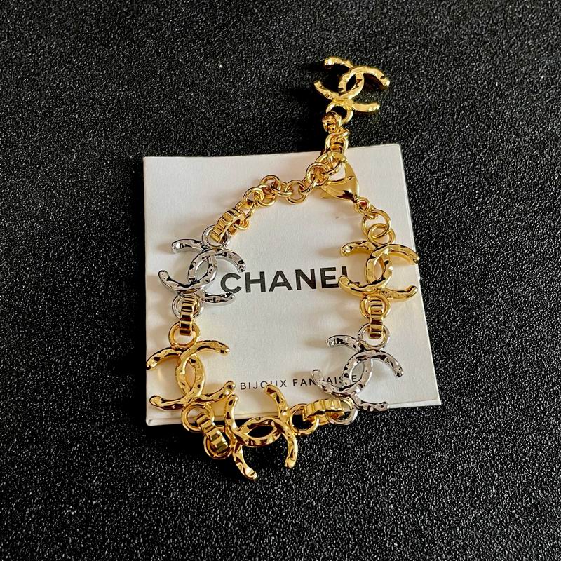 Chanel Bracelet 08yxs04